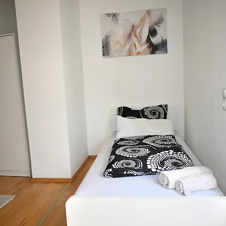 Apartment Sehr Grosse Ferienwohnung, In Wehome Classic *