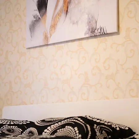 Apartment Sehr Grosse Ferienwohnung, In Wehome Classic