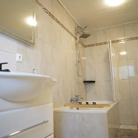Sehr Grosse Ferienwohnung, In Wehome Classic Apartment Kaiserslautern