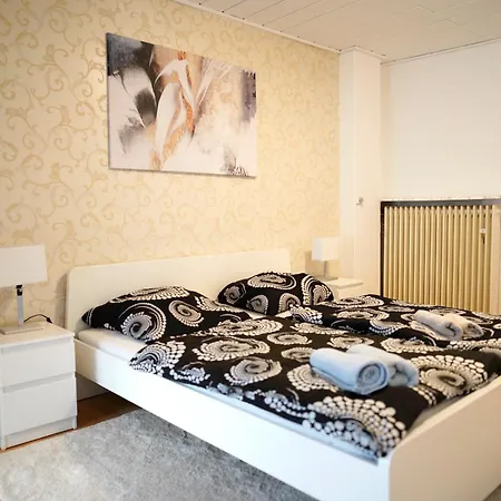 Sehr Grosse Ferienwohnung, In Wehome Classic Apartment
